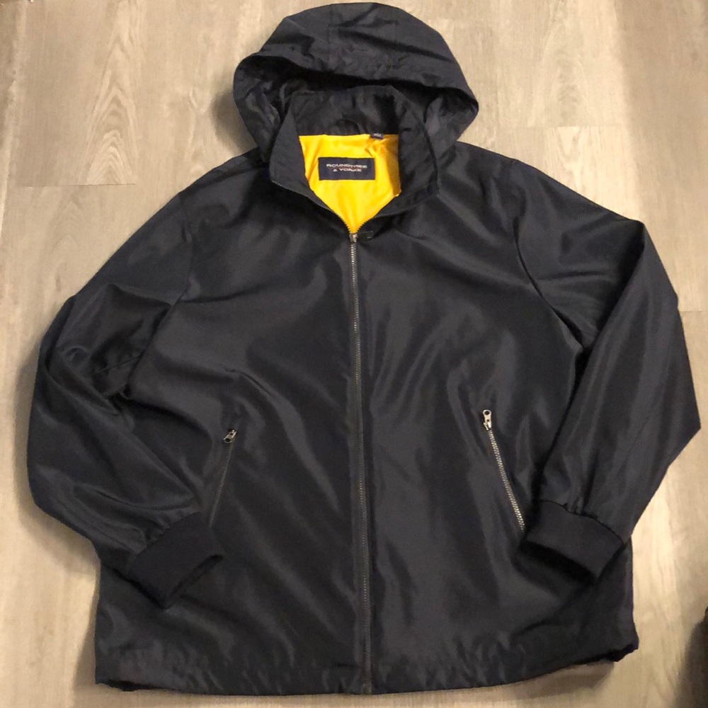 SALE🎈4/$10🎈Mens Roundtree & Yorke Jacket
